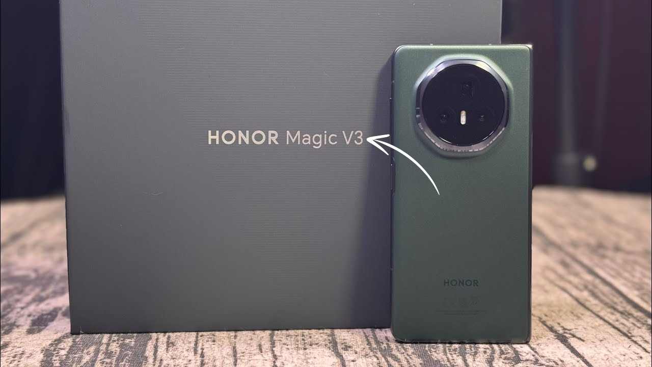 HONOR Magic V3